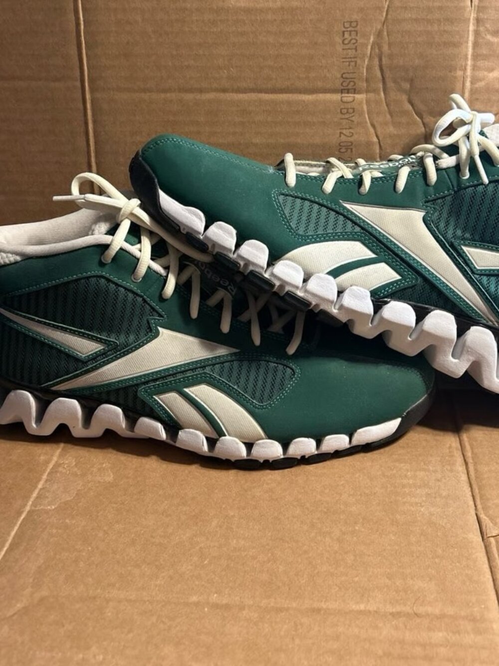 Reebok Men’s Basketball High Top Sneakers (Green & Off White) Size 13 “New"